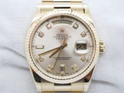 W1460
ROLEX 勞力士 118238 自動上鍊機芯 男用錶
Y9字頭,原裝10鑽面,原廠新款實心錶帶,原廠新式帶扣
全部原裝,不含龍頭直徑36mm,厚12mm 
無保單, 無盒子 