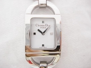 W1463

Christian Dior 迪奧 白鋼 鍊帶 石英機芯 女用錶

全部原裝 錶頭寬(不含龍頭):18mm 厚度:7mm 錶總長:18cm