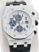 W1469
Audemars Piguet 愛彼錶 ROYAL OAK OFFSHORE 皇家橡樹 離岸系列
26170ST.OO.D305CR.01 G17107 全部原裝 錶頭直徑46mm 厚度14.5mm
白鋼 計時碼錶 自動上鍊機芯 原裝鱷魚皮錶帶 
2008年6月21日 購買於台北101愛彼錶專賣店
原廠有兩年保固期 保證書 原廠木盒
目前新品定價台幣$:698000