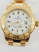 W1477
ROLEX 勞力士  Ref. 16628 Yacht-Master 遊艇名仕型
錶頭直徑 40mm 錶殼:18K黃金, 雙向旋轉式外圈 
藍寶石水晶鏡面, 防水100米 C.O.S.C. 天文台認證機心 
錶帶:原廠18K黃金製蠔式鏈帶及摺疊扣
